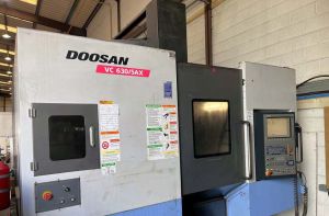 Centre d'usinage 5 axes DOOSAN VC 630/5AX - 2009