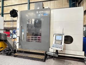 Centre de tournage et de fraisage vertical CNC HANKOOK VTC-160E