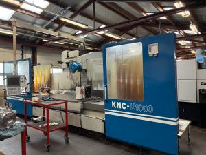 Fraiseuse CNC KI HEUNG KNC-U 1000 - Tête de fraisage / Table rotative