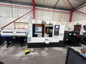 Tour CNC MAZAK type QUICKTURN SMART 200 M