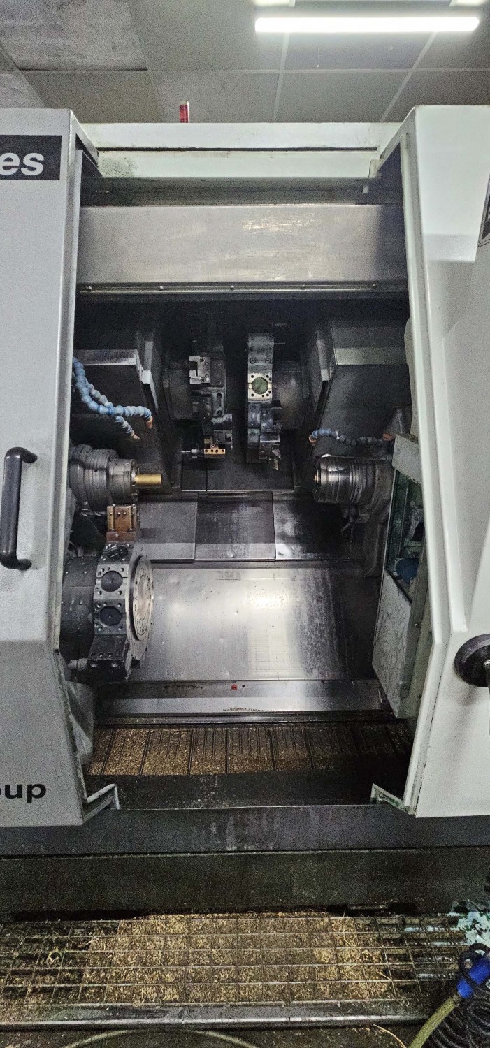 Un tour CNC 12 AXES CMZ type TX66 Y3