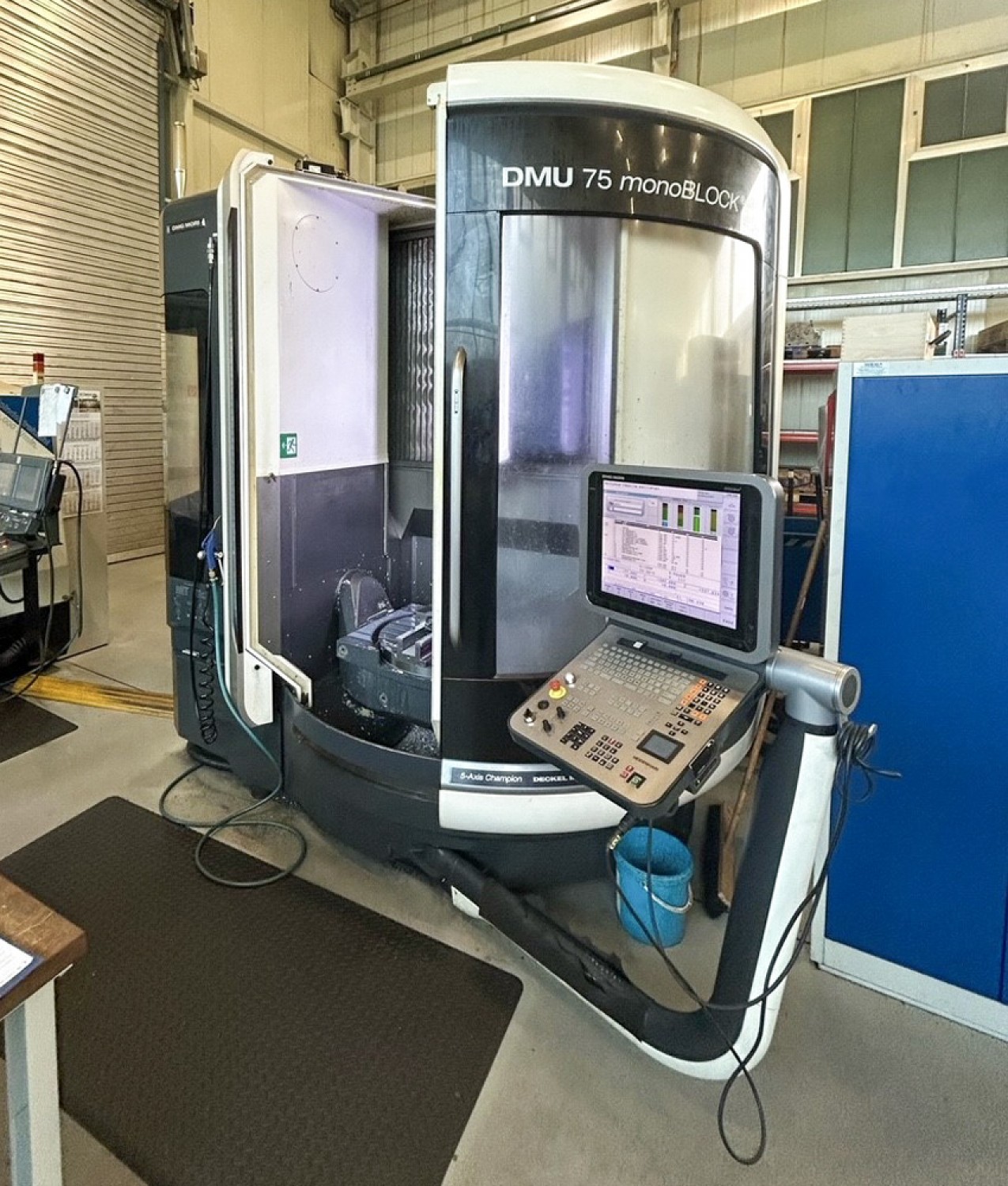 Centre d'usinage DMG MORI DMU 75 MONOBLOCK