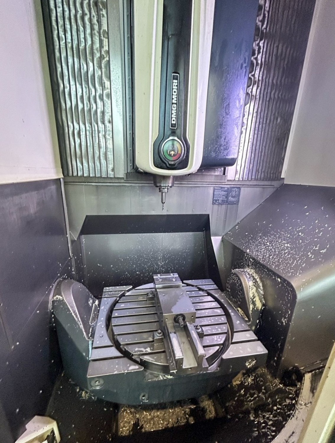 Centre d'usinage DMG MORI DMU 75 MONOBLOCK