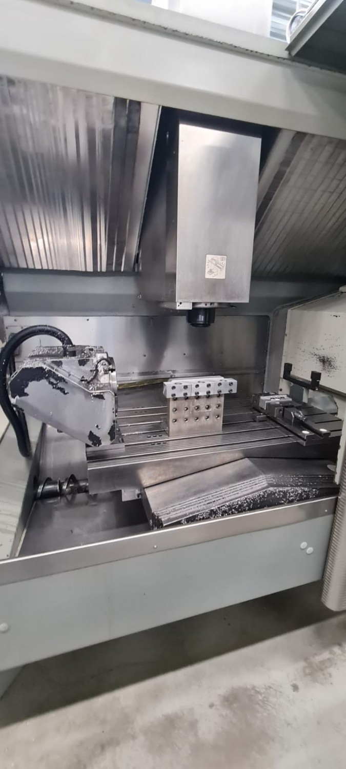 Centre d'usinage CNC DMG 104 LINIER - Table rotative