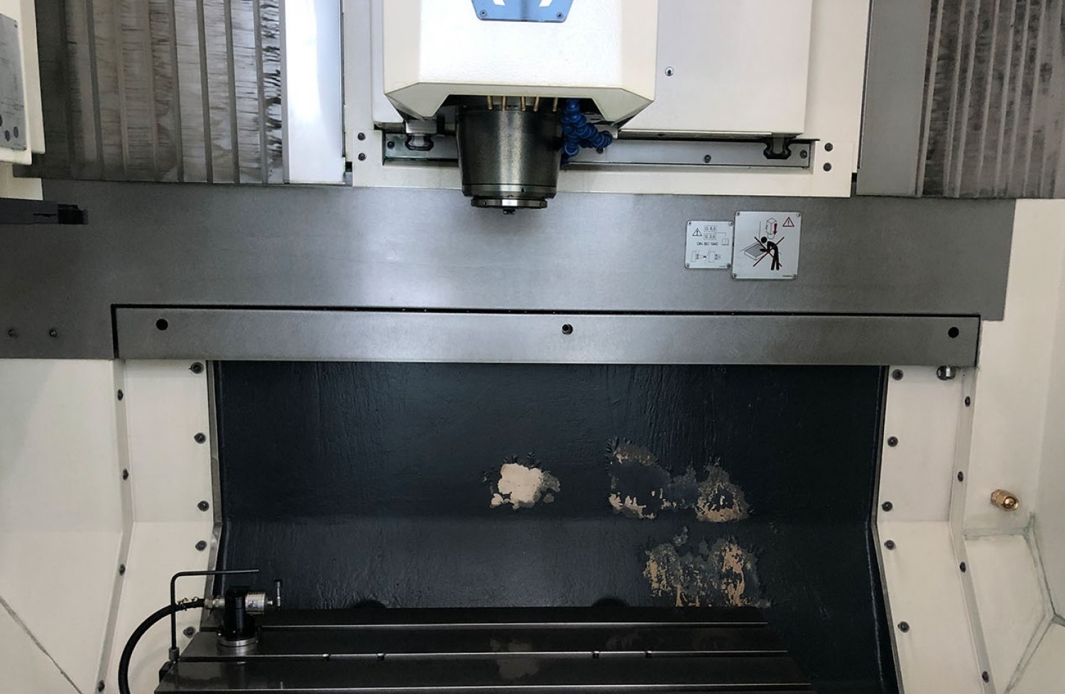 Centre d'usinage 3 axes DMG MORI M1 PRO