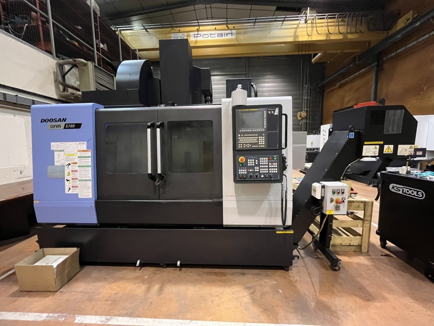 Centre d'usinage DOOSAN DNM5700