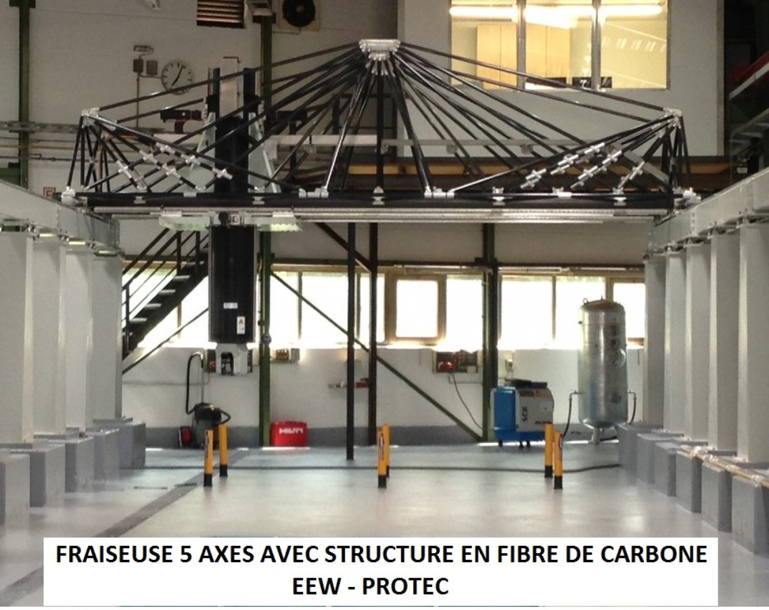FRAISEUSE 5 AXES STRUCTURE EN FIBRE DE CARBONE EEW-PROTEC