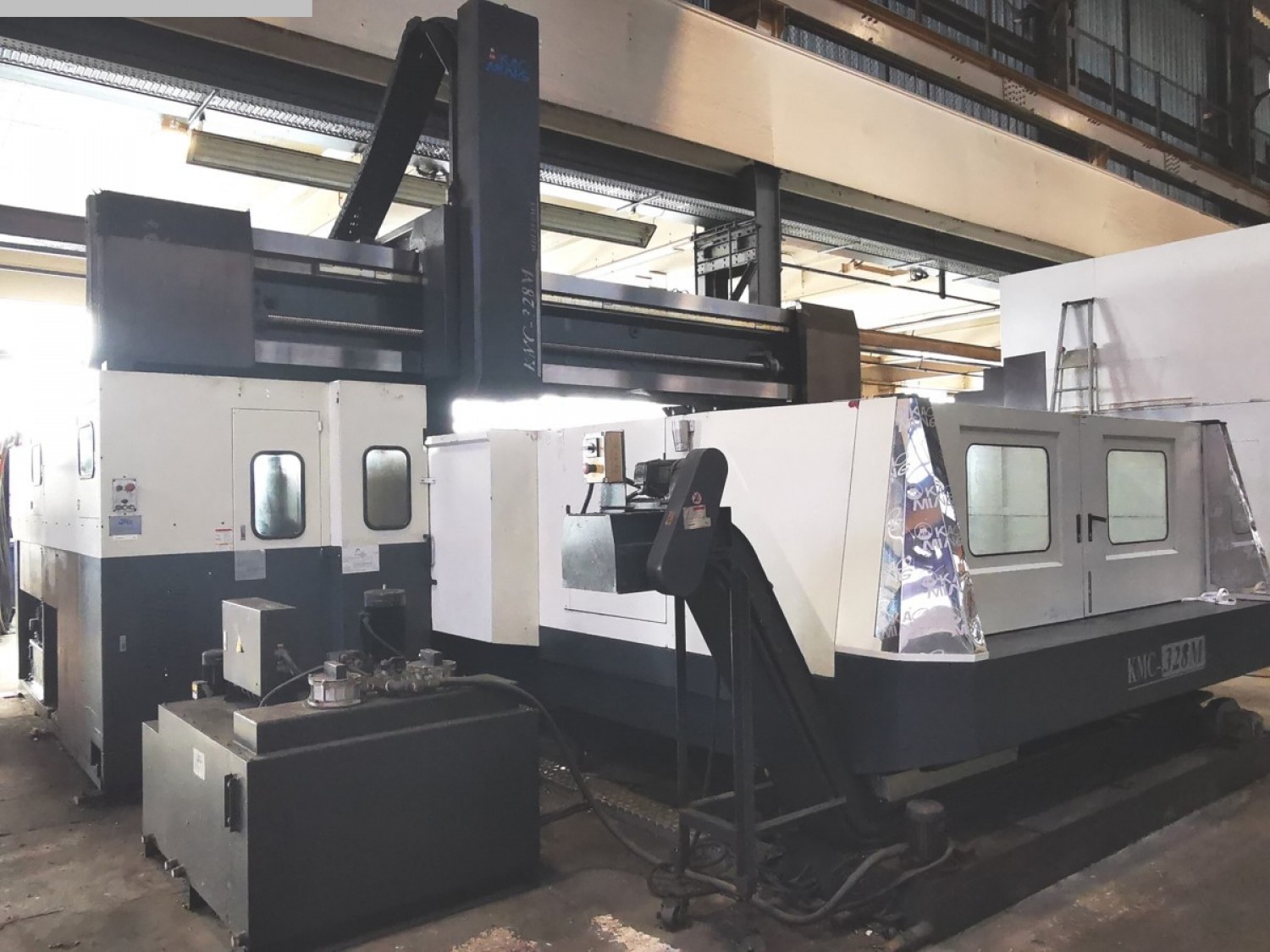 KAO MING type KMC-328 M