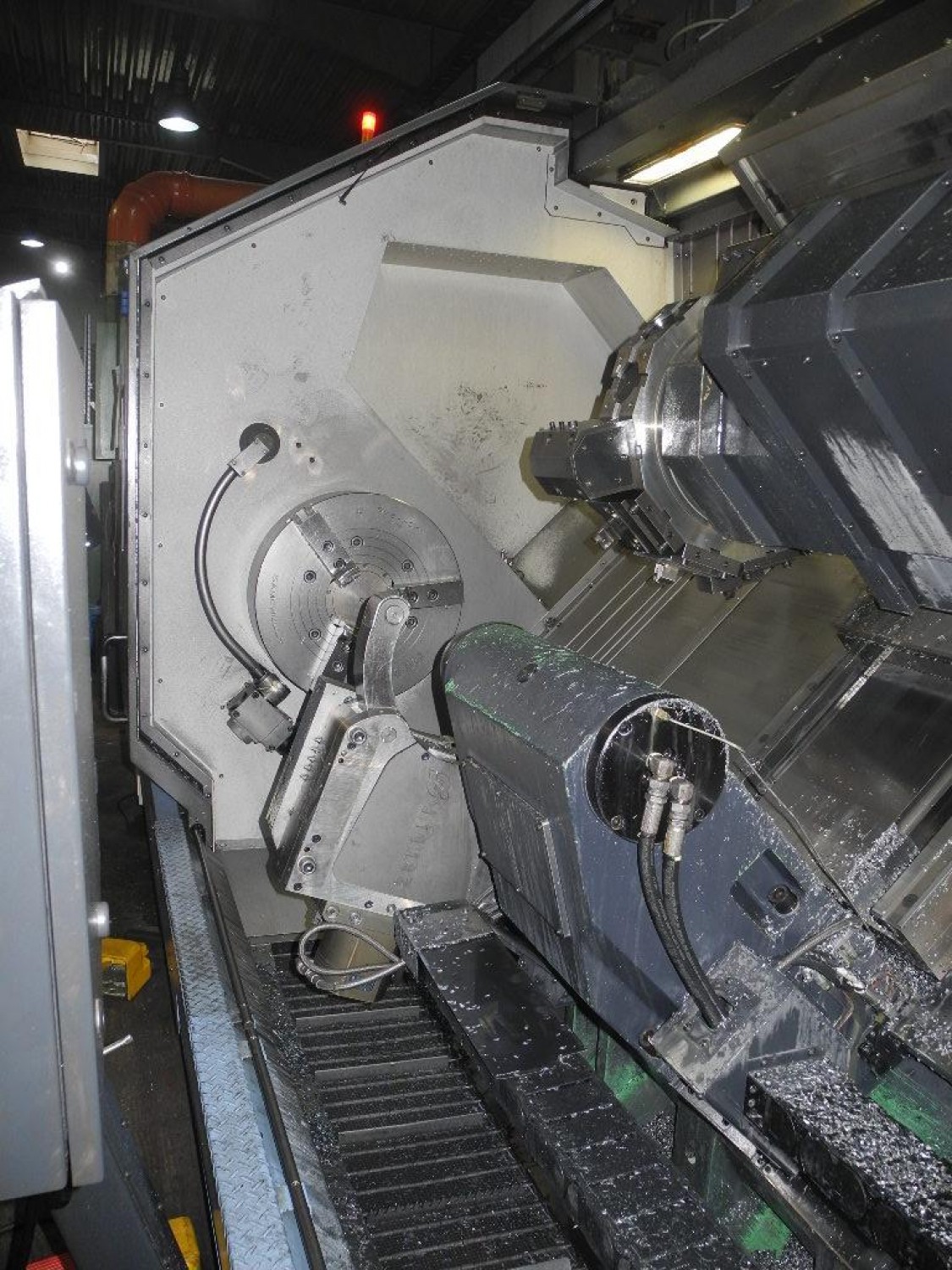 Tour CNC occasion DOOSAN PUMA 700 LY - Axe C - Outils tournants - Axe Y