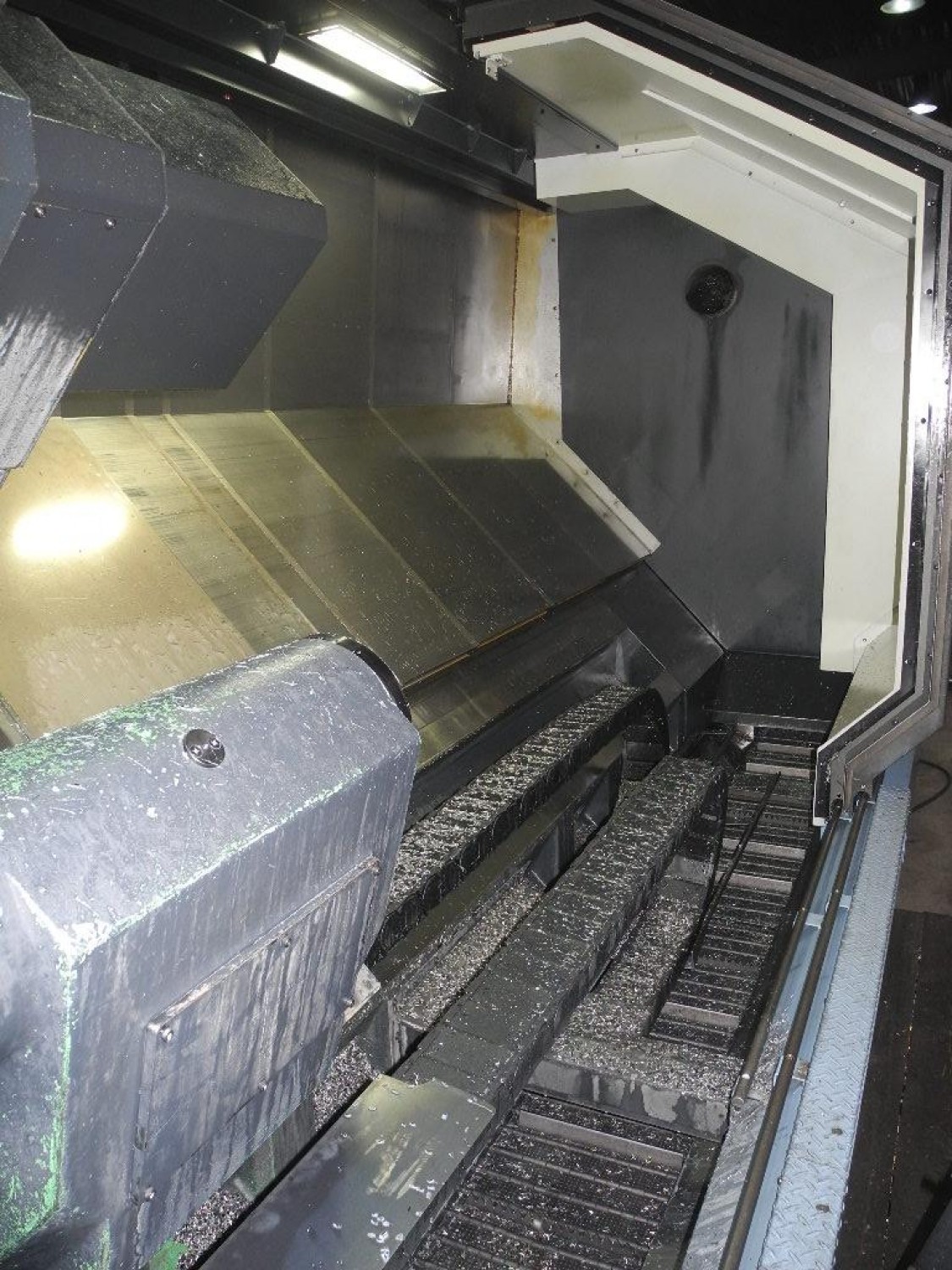 Tour CNC occasion DOOSAN PUMA 700 LY - Axe C - Outils tournants - Axe Y