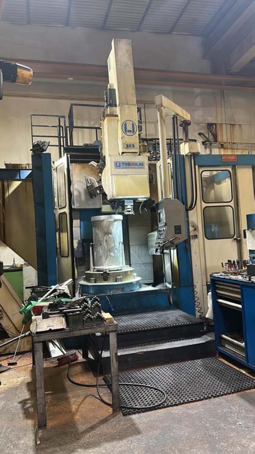 Tour vertical CNC TOSHULIN type SKS 10